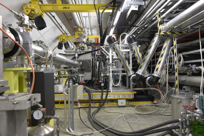 crab cavities test bench